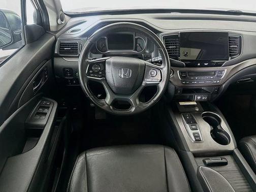 Crystal Black Pearl 2022 Honda Pilot Special Edition