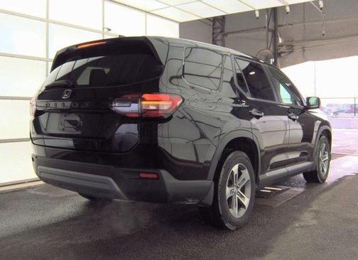 2023 Honda Pilot EX-L 8-Passenger