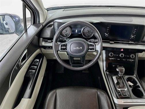 2024 Kia Carnival LX Seat Package