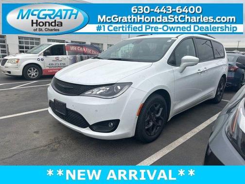 2020 Chrysler Pacifica Touring-L Plus