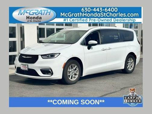 Bright White Clearcoat 2023 Chrysler Pacifica Touring-L