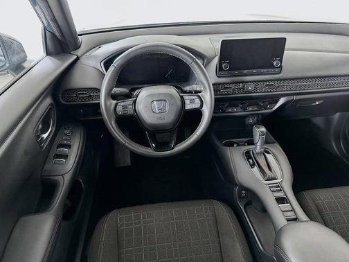 Pearl 2024 Honda HR-V Sport