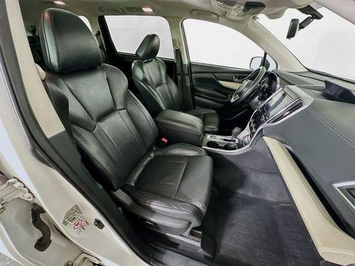 Crystal White Pearl 2020 Subaru Ascent Limited 7-Passenger
