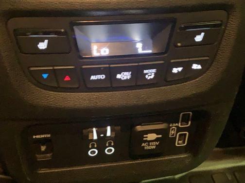 2022 Honda Pilot Touring 7-Passenger