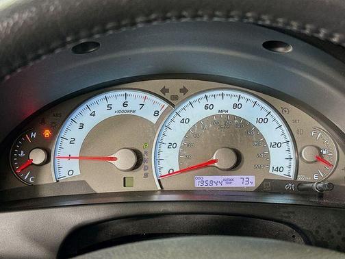 Classic Silver Metallic 2010 Toyota Camry SE