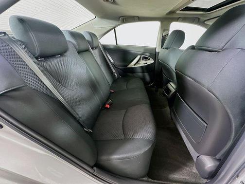 Classic Silver Metallic 2010 Toyota Camry SE