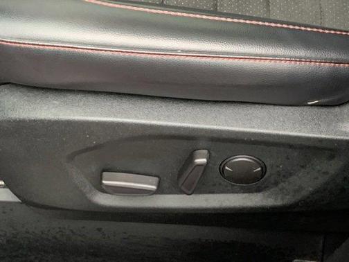 2022 Ford Edge ST Line