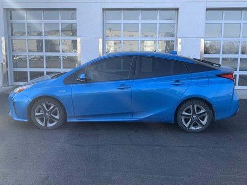 2019 Toyota Prius XLE