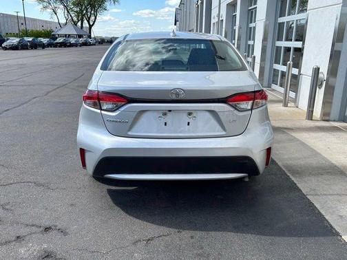 Classic Silver Metallic 2020 Toyota Corolla LE