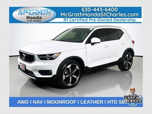 Ice White 2020 Volvo XC40 T5 Momentum