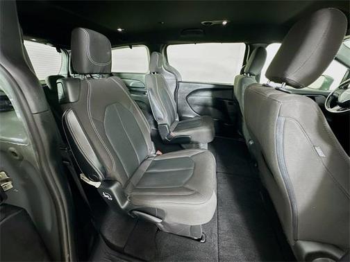2020 Chrysler Pacifica Touring