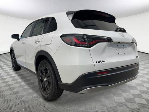 Platinum White Pearl 2027 Honda HR-V Sport