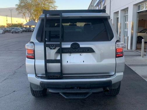 Classic Silver Metallic 2017 Toyota 4Runner Sport