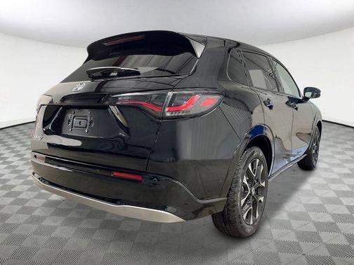 Crystal Black Pearl 2027 Honda HR-V EX-L