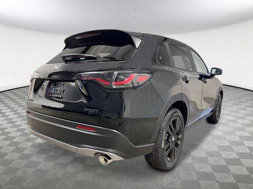 Crystal Black Pearl 2026 Honda HR-V Sport