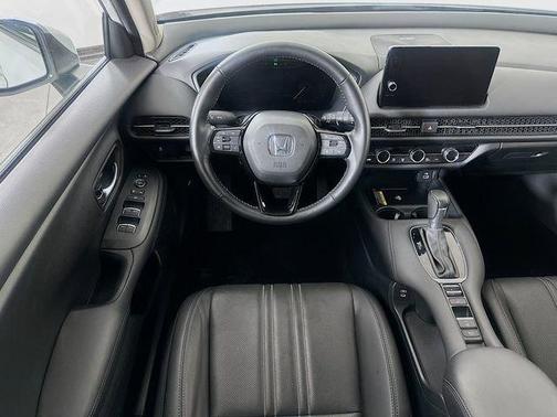 Platinum White Pearl 2025 Honda HR-V EX-L