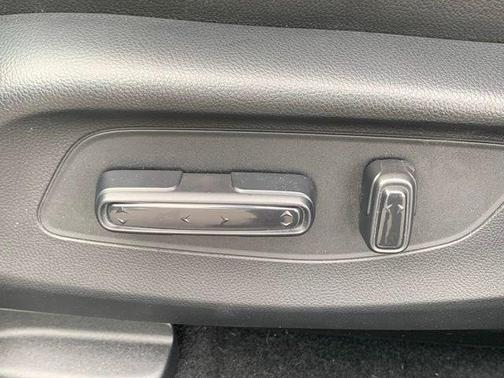 Platinum White Pearl 2025 Honda HR-V EX-L