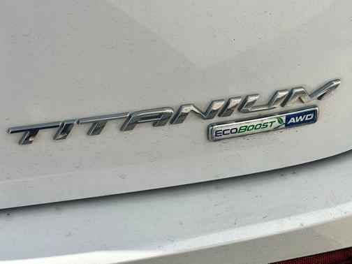 White Platinum Tri-Coat Metallic 2016 Ford Edge Titanium