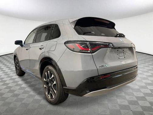 Urban Gray Pearl 2027 Honda HR-V EX-L