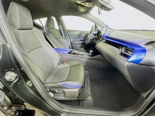 2020 Toyota C-HR XLE