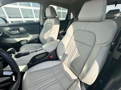 Modern Steel Metallic 2025 Honda HR-V EX-L