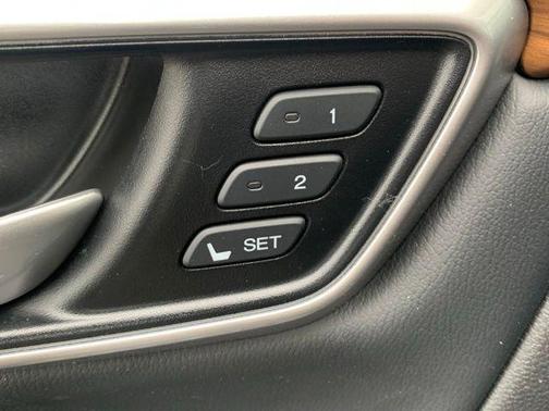 Crystal Black Pearl 2019 Honda CR-V EX-L