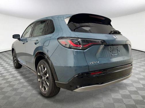 Pearl 2027 Honda HR-V EX-L