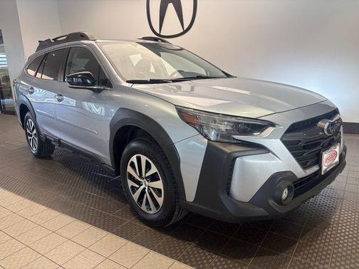 Ice Silver Metallic 2023 Subaru Outback Premium