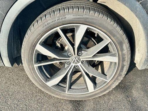 2024 Volkswagen Tiguan 2.0T SEL R-Line