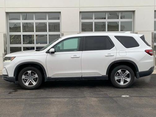 2023 Honda Pilot EX-L 8-Passenger