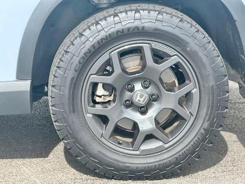 Sonic Gray Pearl 2025 Honda Pilot TrailSport
