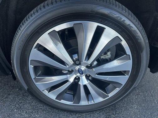 2022 Subaru Ascent Limited 8-Passenger