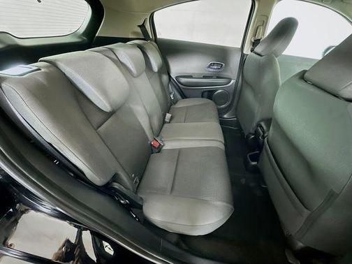 Crystal Black Pearl 2022 Honda HR-V EX