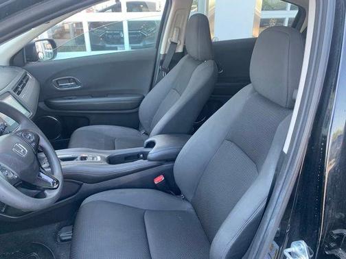 Crystal Black Pearl 2022 Honda HR-V EX
