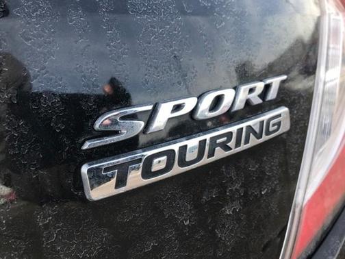 Photo 3 of 15 of 2019 Honda Civic Sport Touring