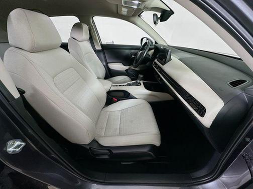 Modern Steel Metallic 2024 Honda HR-V LX