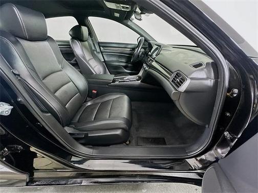 2022 Honda Accord Sport 2.0T