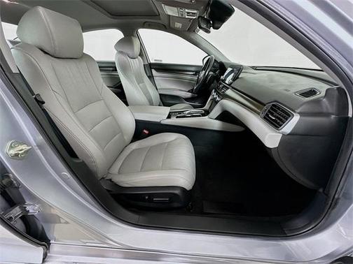 2019 Honda Accord Hybrid Touring