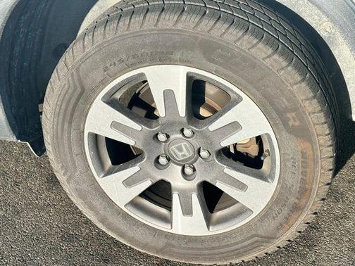 Lunar Silver Metallic 2017 Honda Ridgeline RTL-T