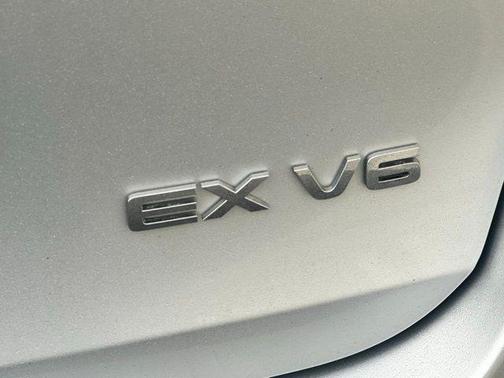 Sparkling Silver 2019 Kia Sorento EX