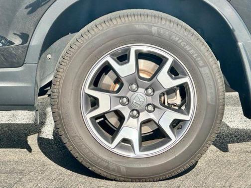 Crystal Black Pearl 2022 Honda Passport TrailSport