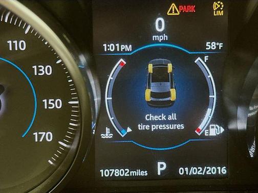 2018 Jaguar F-PACE 30t R-Sport