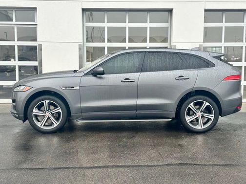 2018 Jaguar F-PACE 30t R-Sport
