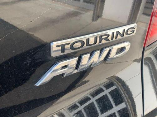 Crystal Black Pearl 2019 Honda Pilot Touring 7-Passenger