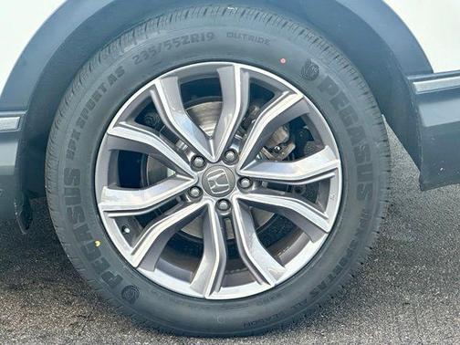 Platinum White Pearl 2020 Honda CR-V Hybrid Touring