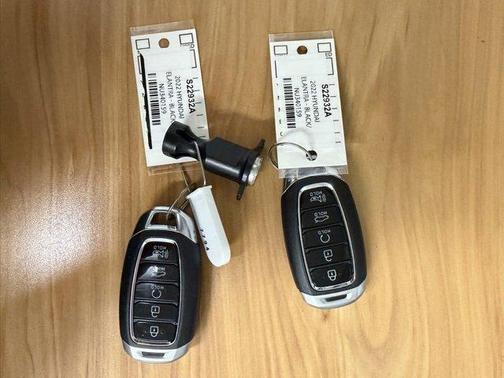 2022 Hyundai ELANTRA Limited