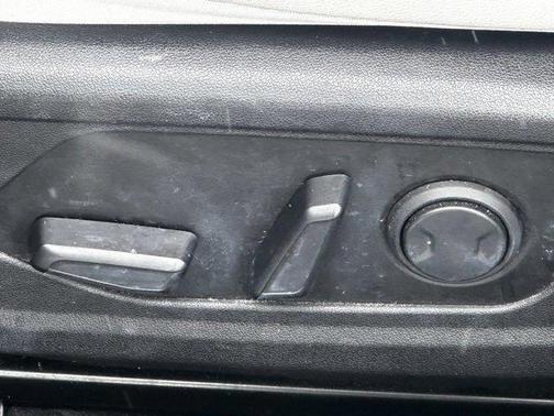 2022 Hyundai ELANTRA Limited