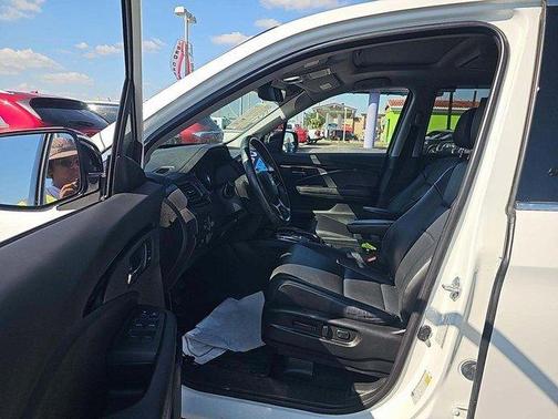 2022 Honda Pilot Touring 7-Passenger