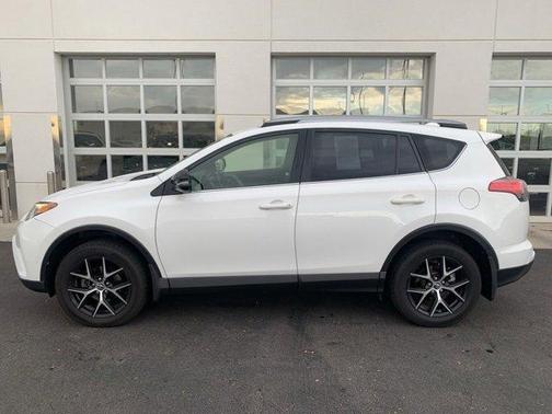 2018 Toyota RAV4 SE