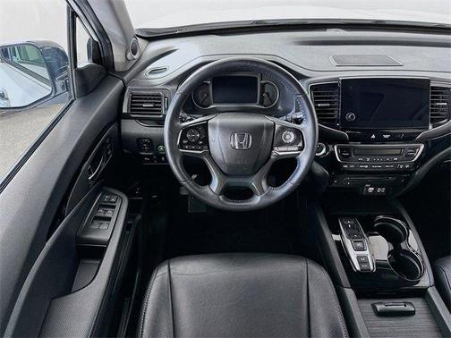 2022 Honda Pilot Touring 7-Passenger